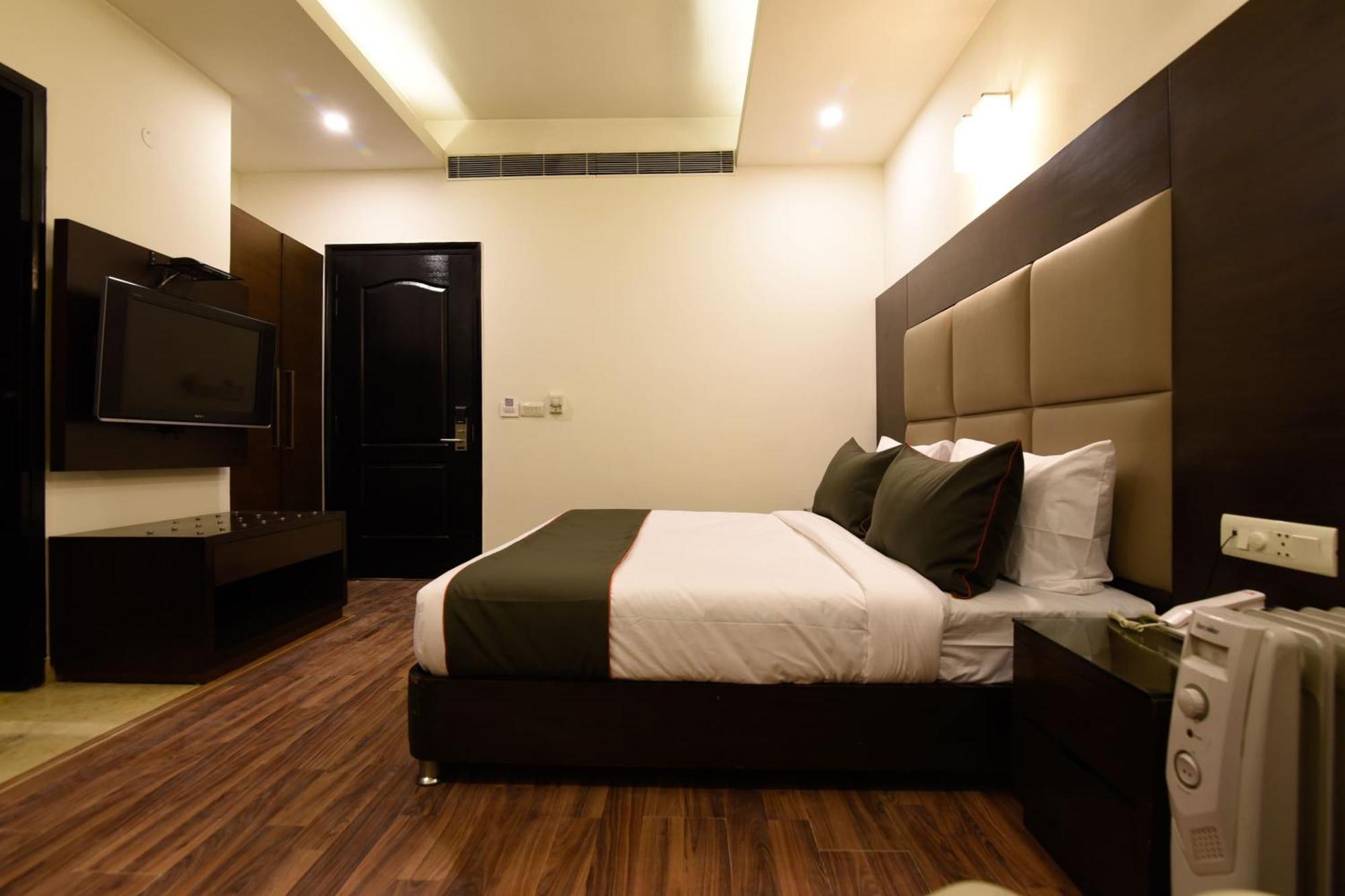 Hotel O Venkata Sai Sadan Mathrusree Nagar Kondapur  Extérieur photo