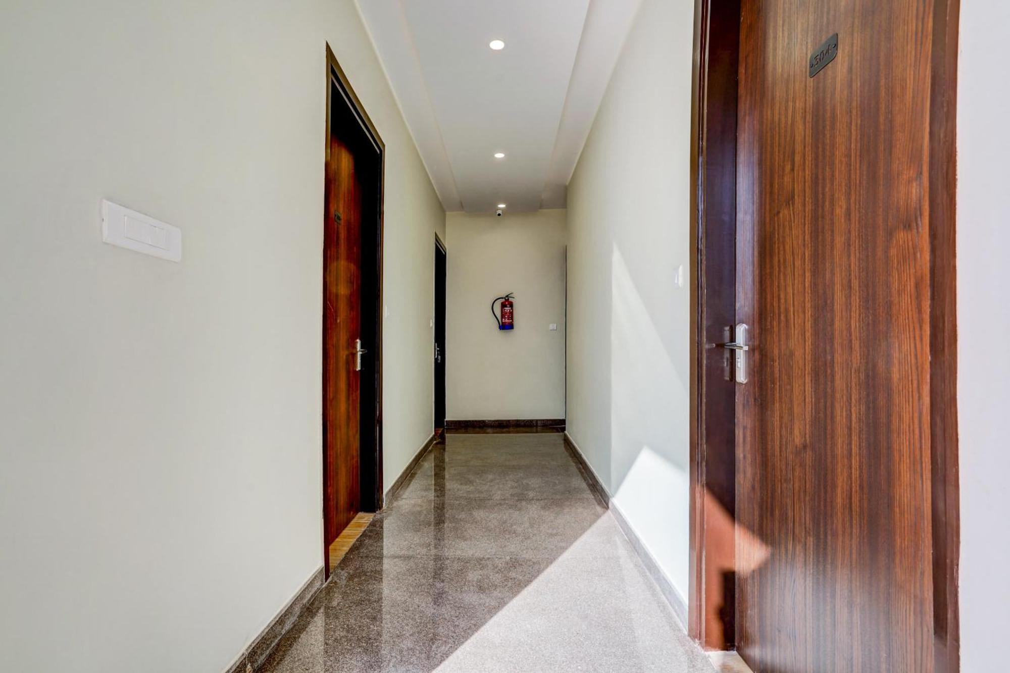 Hotel O Venkata Sai Sadan Mathrusree Nagar Kondapur  Extérieur photo