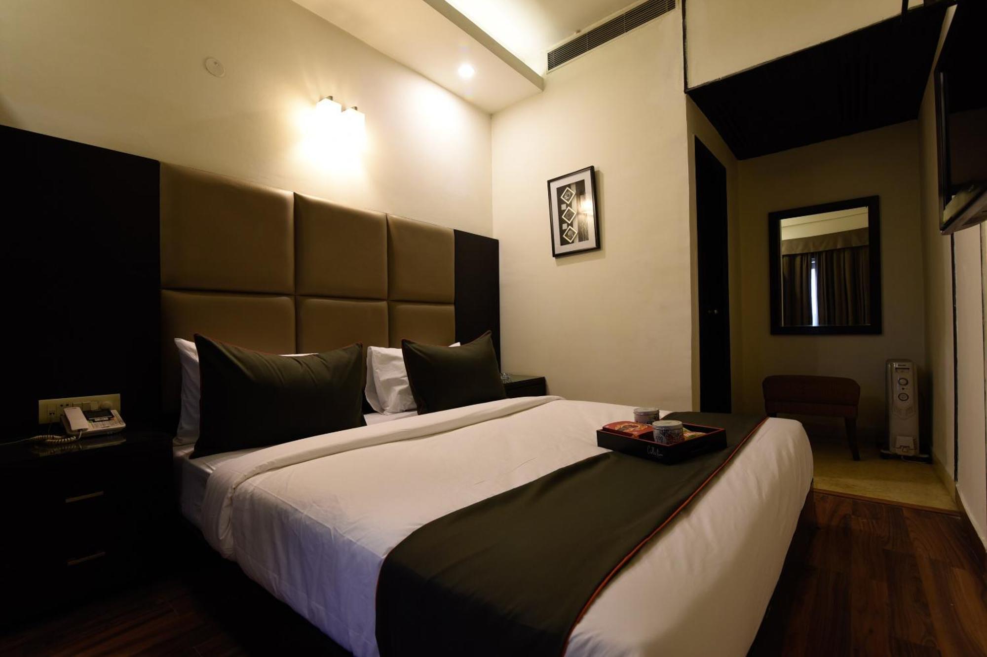 Hotel O Venkata Sai Sadan Mathrusree Nagar Kondapur  Extérieur photo